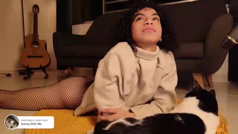 Snapshot of fresatanica chatting on March 7, 5:51 am Vale online show from March 7, 5:51 am