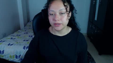 Snapshot of freud_x_louise1 chatting on December 16, 11:26 am Louise online show from December 16, 11:26 am