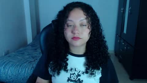 Louise  online show from March 28, 10:37 am