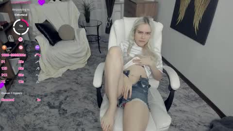 Freya online show from February 6, 7:17 pm