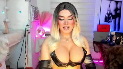 Miss Frea  online show from September 10, 2:33 am