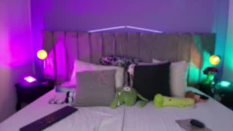 Freya online show from February 11, 2:13 pm