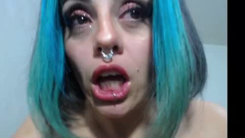 freyaa_sorceress online show from February 16, 6:21 am