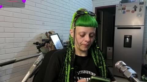 freyaa_sorceress online show from October 12, 1:48 am