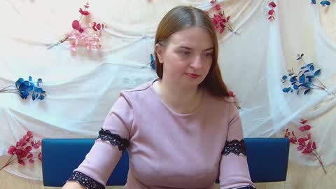 Snapshot of freyadak chatting on December 6, 12:02 am FreyaDak online show from December 6, 12:02 am