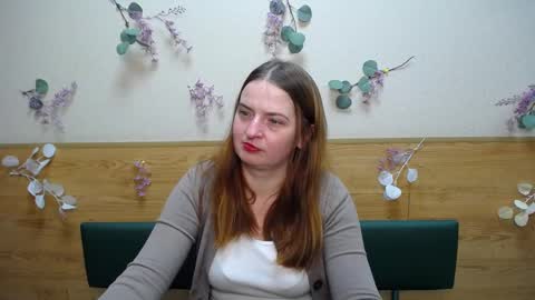 Snapshot of freyadak chatting on December 13, 9:20 pm FreyaDak online show from December 13, 9:20 pm