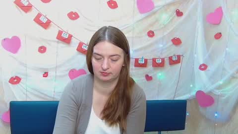 Snapshot of freyadak chatting on February 16, 3:27 pm FreyaDak online show from February 16, 3:27 pm