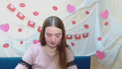 Snapshot of freyadak chatting on February 17, 6:26 pm FreyaDak online show from February 17, 6:26 pm