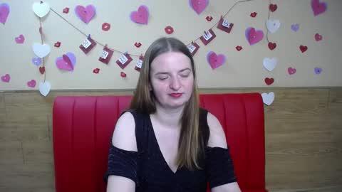 Snapshot of freyadak chatting on March 7, 9:17 pm FreyaDak online show from March 7, 9:17 pm