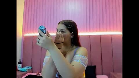 Snapshot of freyahl chatting on March 27, 4:29 pm FreyaHL online show from March 27, 4:29 pm