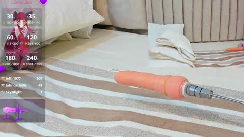 FREYA online show from December 4, 10:51 pm