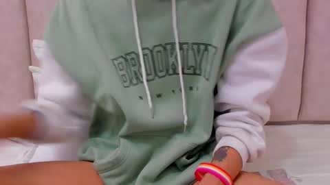 FREYA online show from October 4, 5:55 pm