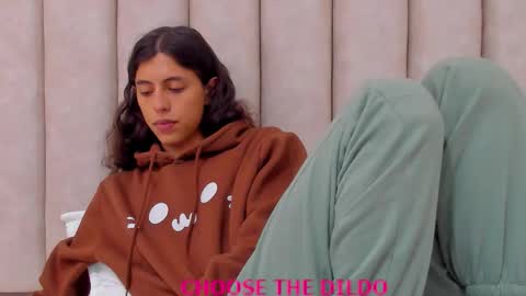 FREYA online show from October 29, 8:10 pm