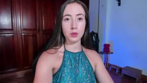 freyanatural online show from June 12, 11:35 pm