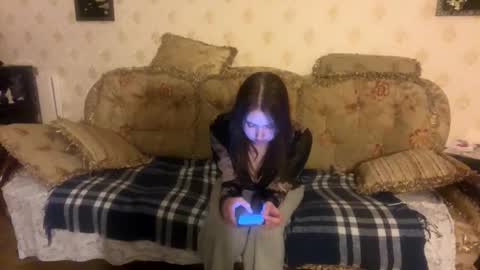 freyaspilberg online show from February 12, 12:05 am