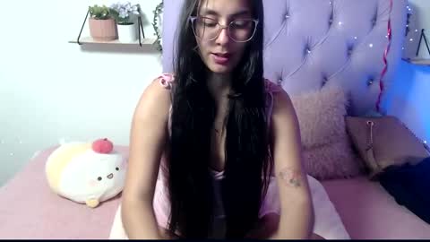 Freyja online show from February 9, 9:28 pm