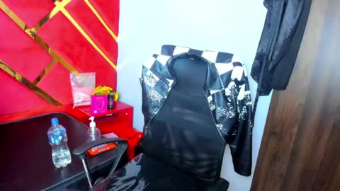 freyja_naugthy online show from June 4, 2:12 pm