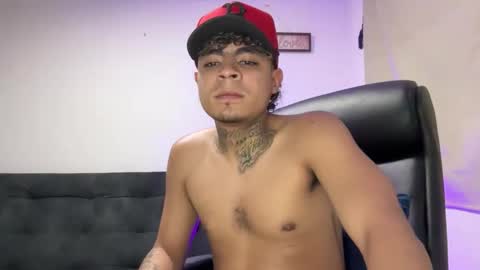 freyva_ online show from February 22, 2:48 pm