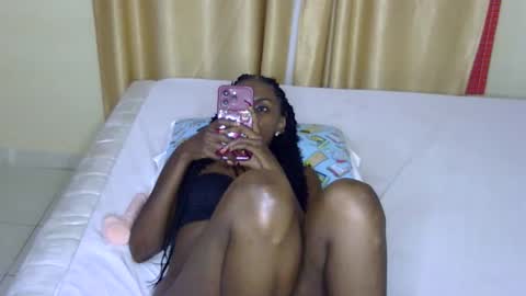 Snapshot of frianebony chatting on April 24, 4:42 pm Frian online show from April 24, 4:42 pm