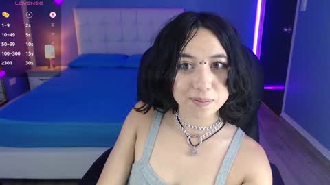 frida_lassi_ online show from December 20, 2:08 am
