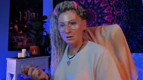 Frida Tander online show from June 12, 6:23 am
