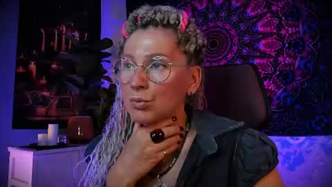 Frida Tander online show from June 13, 5:49 am