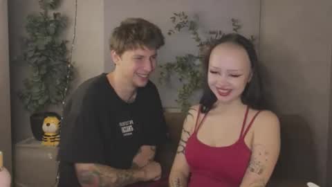 friend_zone_ online show from March 20, 4:23 pm