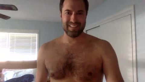 Snapshot of friskyfun123 chatting on April 7, 5:46 pm friskyfun123 online show from April 7, 5:46 pm