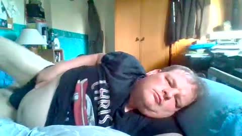 Snapshot of fritzboy290 chatting on July 18, 5:11 am Tom online show from July 18, 5:11 am
