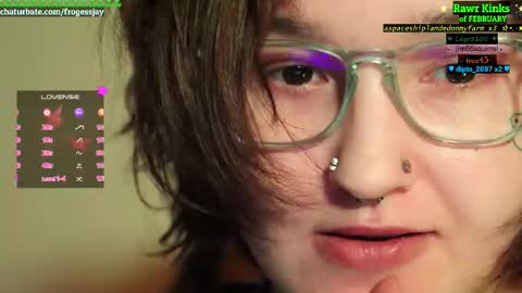 Snapshot of frogessjay chatting on February 19, 6:37 pm Jaywise Frogfoot online show from February 19, 6:37 pm