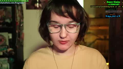 Snapshot of frogessjay chatting on February 25, 2:43 am Jaywise Frogfoot online show from February 25, 2:43 am