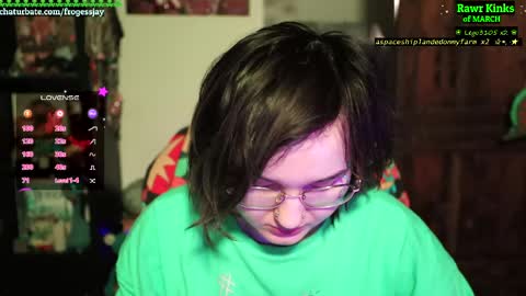 Snapshot of frogessjay chatting on March 23, 8:24 pm Jaywise Frogfoot online show from March 23, 8:24 pm