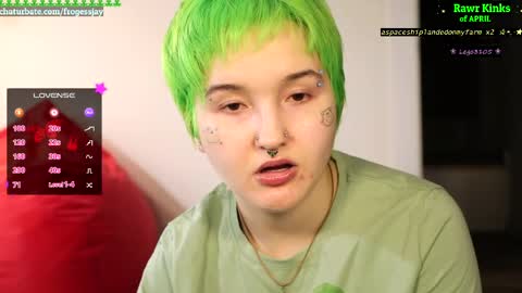 Snapshot of frogessjay chatting on April 8, 6:41 pm Jaywise Frogfoot online show from April 8, 6:41 pm