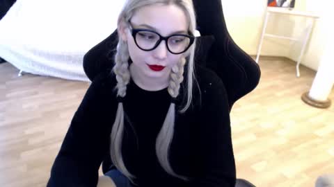 Lilith online show from February 18, 6:59 am