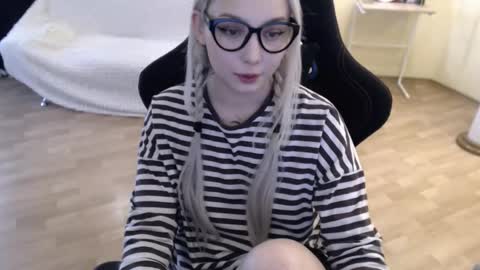 Lilith online show from February 27, 7:12 am