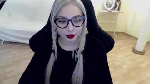 Lilith online show from March 5, 8:32 am