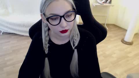 Lilith online show from March 6, 7:36 am