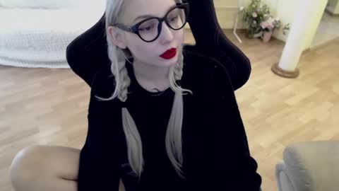 Lilith online show from March 11, 7:37 am
