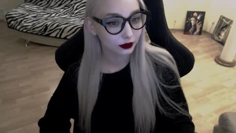 Lilith online show from October 14, 4:30 pm