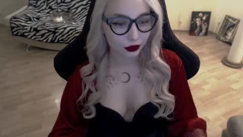 Lilith online show from November 10, 11:42 am