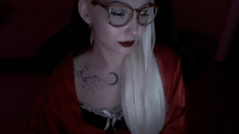 Lilith online show from April 1, 9:34 pm