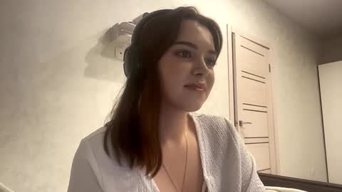 Emily online show from September 15, 4:29 pm
