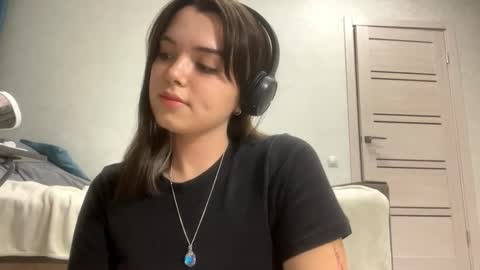 Emily online show from September 24, 3:37 pm