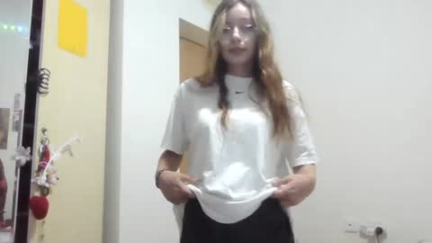 Kate online show from June 14, 5:15 pm
