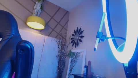 Snapshot of frreeya chatting on February 17, 10:05 pm frreeya online show from February 17, 10:05 pm