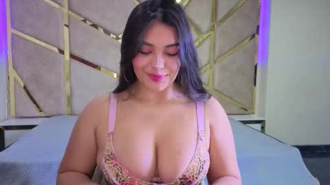 Snapshot of frreya_ chatting on November 13, 2:54 am Frreya online show from November 13, 2:54 am