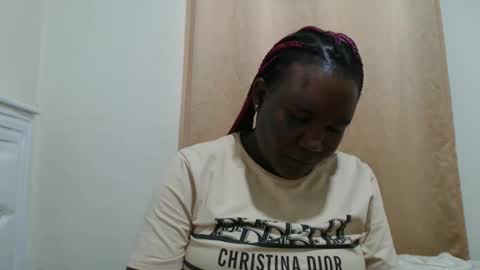 Snapshot of fruity28 chatting on October 23, 8:02 am fruity28 online show from October 23, 8:02 am