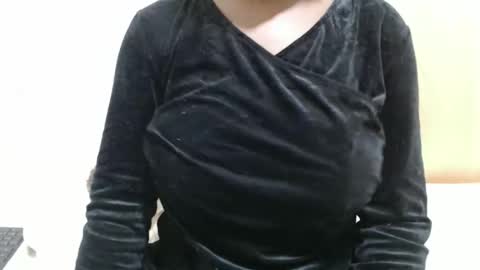 Snapshot of fruity28 chatting on November 24, 4:40 pm fruity28 online show from November 24, 4:40 pm