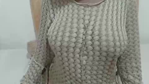 Snapshot of fruity28 chatting on December 14, 4:29 am fruity28 online show from December 14, 4:29 am