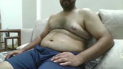 fruti loops  Bull online show from February 2, 6:20 pm